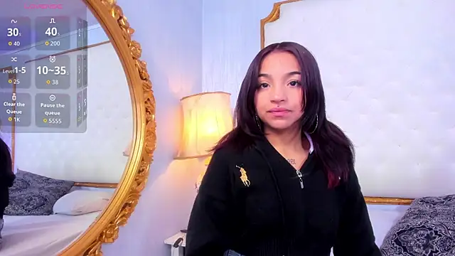 Manelyk evanss  online show from November 2025 11:10:01 AM