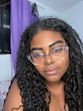 Snapshot of LunaSthena chatting on September 2025 10:24:02 PM LunaSthena online show from September 2025 10:24:02 PM