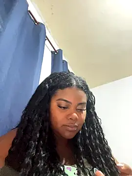 Snapshot of LunaSthena chatting on October 2025 01:52:02 AM LunaSthena online show from October 2025 01:52:02 AM