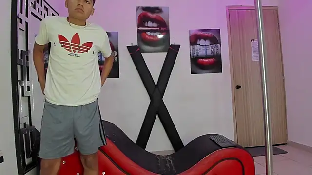 Snapshot of GRETTY_BOYS chatting on November 2025 07:18:01 AM GRETTY BOYS online show from November 2025 07:18:01 AM