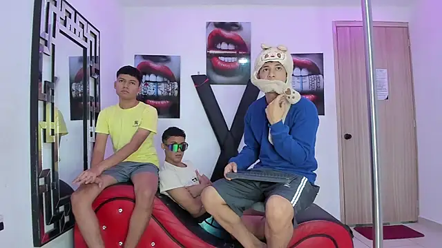 Snapshot of GRETTY_BOYS chatting on November 2025 07:30:02 AM GRETTY BOYS online show from November 2025 07:30:02 AM