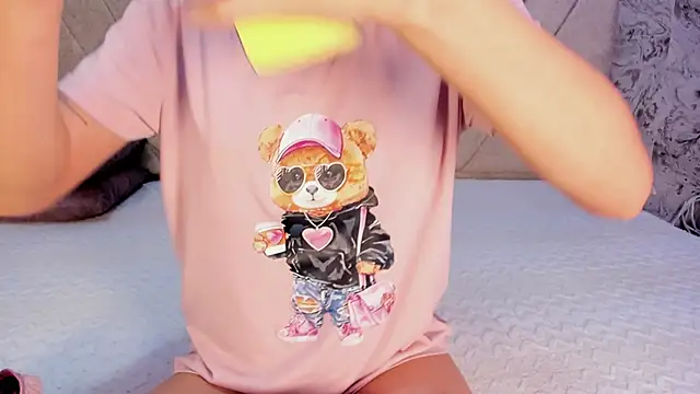 violet 77711 online show from October 2025 11:11:02 AM