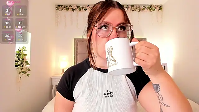 Snapshot of melissa_es chatting on February 2026 12:45:01 PM melissa es online show from February 2026 12:45:01 PM