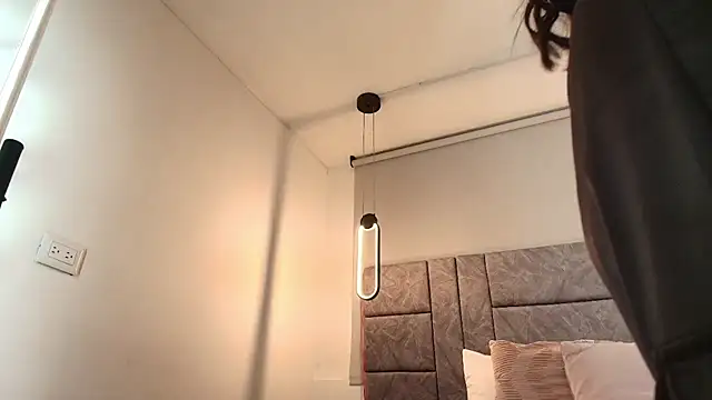 alaska  williams   online show from November 2025 11:15:01 PM