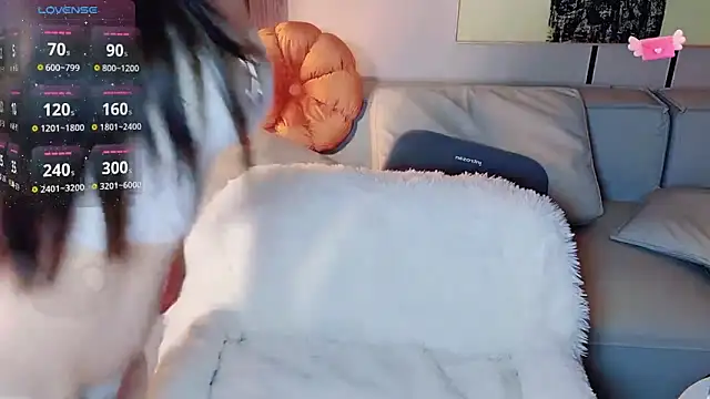 Auu-777 online show from March 2026 06:02:01 PM