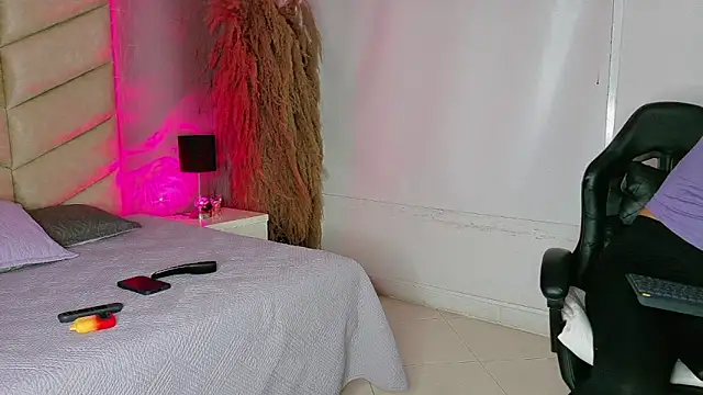 samiradoll online show from December 2025 03:33:01 AM