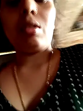 Snapshot of Cute_Pagli chatting on October 2025 05:38:01 AM Cute Pagli online show from October 2025 05:38:01 AM