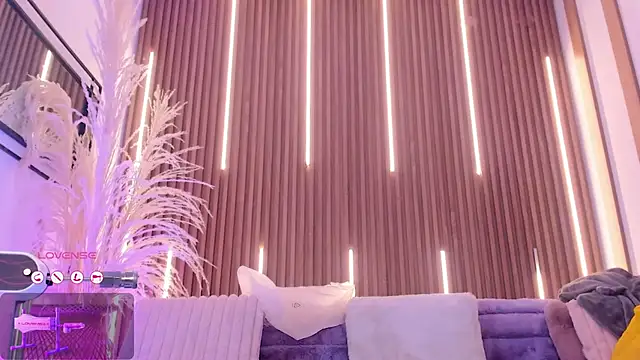 ArianaSantana online show from December 2025 12:54:01 PM