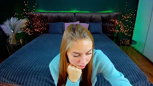 MilaAddams online show from October 2025 05:48:01 AM