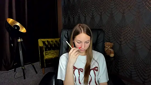 Snapshot of MilaAddams chatting on July 2026 07:23:02 AM MilaAddams online show from July 2026 07:23:02 AM