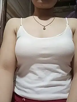Snapshot of LucyyLy chatting on May 2026 12:11:01 PM LucyyLy online show from May 2026 12:11:01 PM