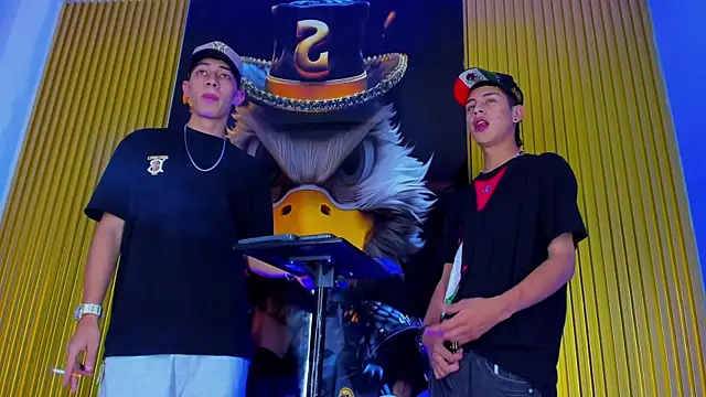 Snapshot of Dante_Brown1_ chatting on November 2025 08:40:02 PM Dante Brown1 online show from November 2025 08:40:02 PM