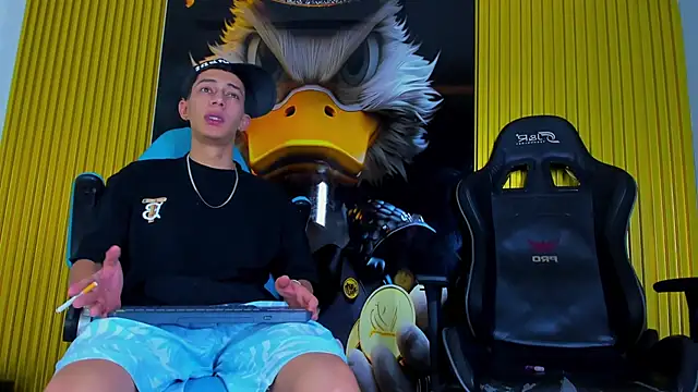 Snapshot of Dante_Brown1_ chatting on November 2025 09:13:02 PM Dante Brown1 online show from November 2025 09:13:02 PM