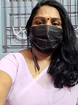 Snapshot of Tamil_Azhaghi25 chatting on November 2025 05:51:02 PM Tamil Azhaghi25 online show from November 2025 05:51:02 PM