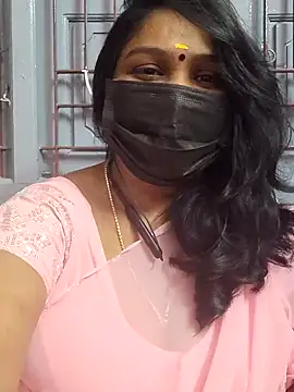 Snapshot of Tamil_Azhaghi25 chatting on November 2025 06:14:01 PM Tamil Azhaghi25 online show from November 2025 06:14:01 PM