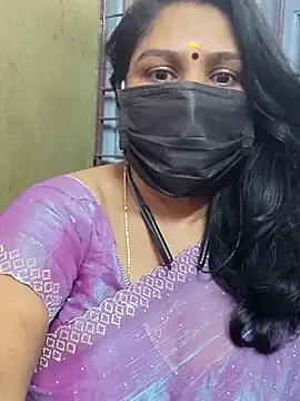 Snapshot of Tamil_Azhaghi25 chatting on November 2025 06:45:02 AM Tamil Azhaghi25 online show from November 2025 06:45:02 AM