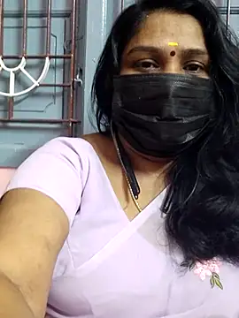 Snapshot of Tamil_Azhaghi25 chatting on November 2025 06:07:02 PM Tamil Azhaghi25 online show from November 2025 06:07:02 PM