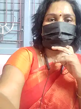 Snapshot of Tamil_Azhaghi25 chatting on May 2026 06:04:02 PM Tamil Azhaghi25 online show from May 2026 06:04:02 PM