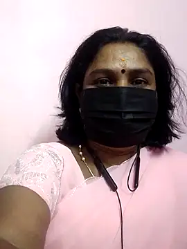 Snapshot of Tamil_Azhaghi25 chatting on June 2026 05:46:01 PM Tamil Azhaghi25 online show from June 2026 05:46:01 PM
