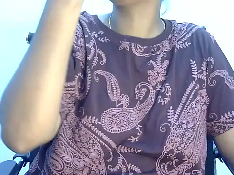 Snapshot of Hott_Noor chatting on October 2025 05:20:02 PM Hott Noor online show from October 2025 05:20:02 PM