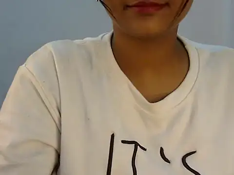 Snapshot of Hott_Noor chatting on December 2025 08:25:01 PM Hott Noor online show from December 2025 08:25:01 PM