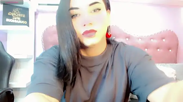 Valeria Swett  online show from October 2025 07:23:01 PM