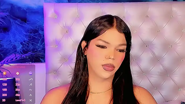 Valeria Swett  online show from May 2026 08:43:02 PM