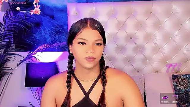 Valeria Swett  online show from June 2026 08:10:02 PM