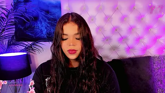 Valeria Swett  online show from July 2026 08:44:02 PM