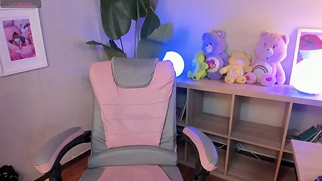 Mystic blue online show from March 2026 12:44:01 PM