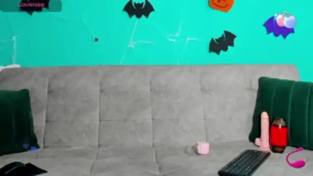 Snapshot of Maikol_Ortiz chatting on November 2025 12:49:01 PM Maikol Ortiz online show from November 2025 12:49:01 PM