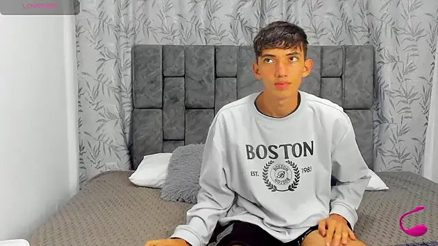 Snapshot of Maikol_Ortiz chatting on November 2025 10:58:01 AM Maikol Ortiz online show from November 2025 10:58:01 AM