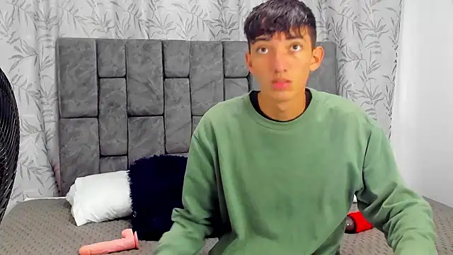 Snapshot of Maikol_Ortiz chatting on November 2025 11:24:02 AM Maikol Ortiz online show from November 2025 11:24:02 AM