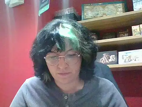Snapshot of Froggyinthebox chatting on June 2026 11:58:01 PM Froggyinthebox online show from June 2026 11:58:01 PM