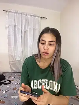 Snapshot of DannaftDavid chatting on October 2025 09:24:01 PM DannaftDavid online show from October 2025 09:24:01 PM