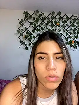 Snapshot of DannaftDavid chatting on October 2025 07:23:01 PM DannaftDavid online show from October 2025 07:23:01 PM