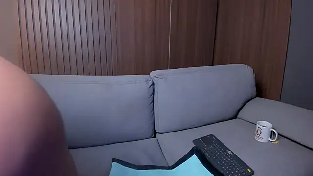 Snapshot of milaowens chatting on February 2025 10:49:02 AM milaowens online show from February 2025 10:49:02 AM