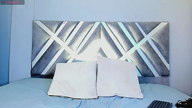 kaylii purple online show from October 2025 05:27:01 AM