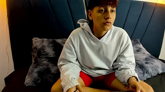 Snapshot of zeusapollofuck chatting on September 2025 09:15:02 PM zeusapollofuck online show from September 2025 09:15:02 PM