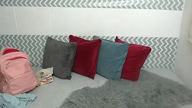 EmilyCoy  online show from December 2025 03:13:01 AM