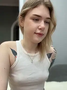 elliss  online show from October 2025 07:40:02 AM