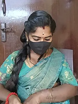Snapshot of tamilammukuttyy chatting on July 2026 02:59:01 PM tamilammukuttyy online show from July 2026 02:59:01 PM