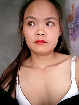 Snapshot of xinhxinhcute chatting on September 2025 10:37:02 AM xinhxinhcute online show from September 2025 10:37:02 AM