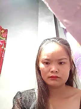 Snapshot of xinhxinhcute chatting on September 2025 10:43:02 PM xinhxinhcute online show from September 2025 10:43:02 PM