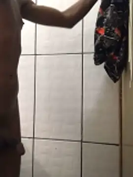 hmleonardo online show from April 2026 02:42:01 PM