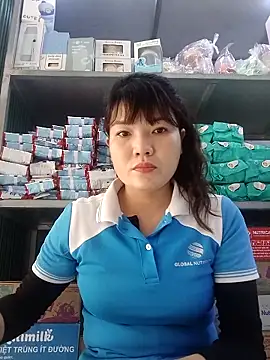 Snapshot of Thao_xx chatting on October 2025 07:25:01 AM Thao xx online show from October 2025 07:25:01 AM