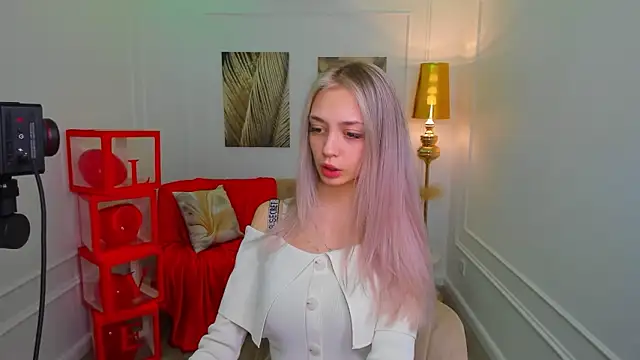 Snapshot of EmilyGraydis chatting on February 2026 07:17:02 PM EmilyGraydis online show from February 2026 07:17:02 PM