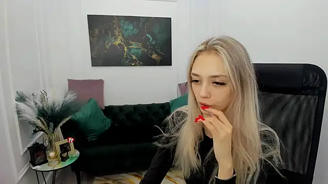 Snapshot of EmilyGraydis chatting on February 2026 03:24:01 AM EmilyGraydis online show from February 2026 03:24:01 AM