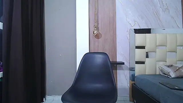 Snapshot of taylor_collins_ chatting on September 2025 09:27:02 PM taylor collins online show from September 2025 09:27:02 PM