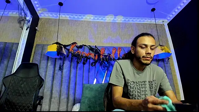 Boss Domiinator online show from October 2025 03:23:02 AM